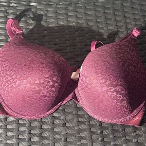 PINK Victoria's Secret Purple Bra.